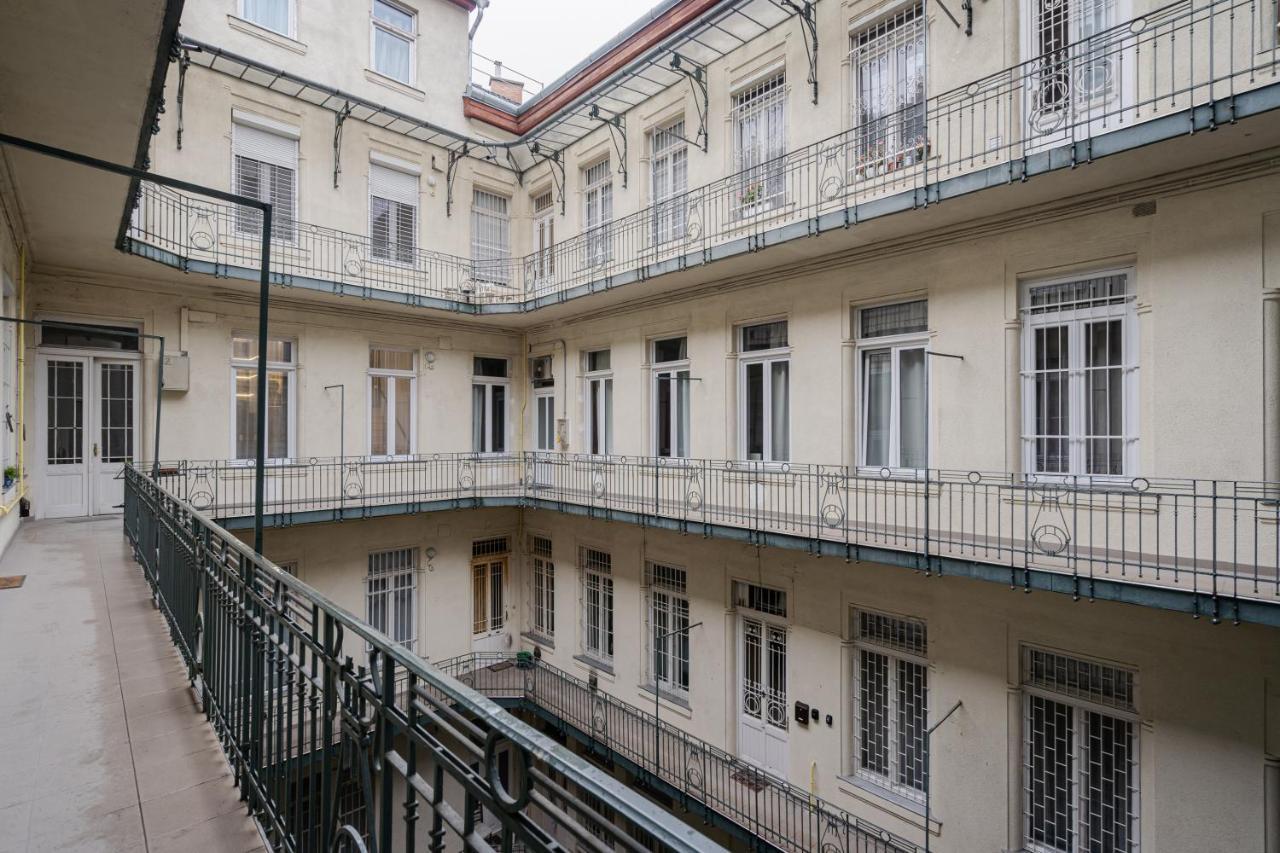 Petite Elegance Apartment Budapeste Exterior foto