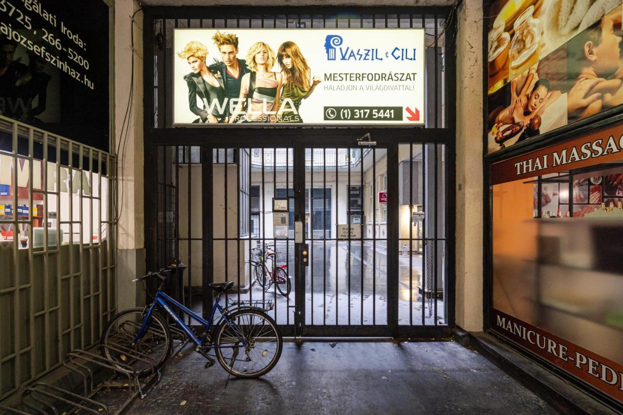 Petite Elegance Apartment Budapeste Exterior foto